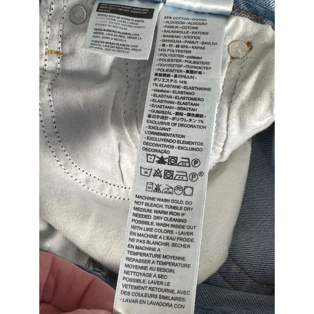 Levi's Women's Wedgie‎ Straight Ankle High Rise Distressed Light Wash Jeans 26